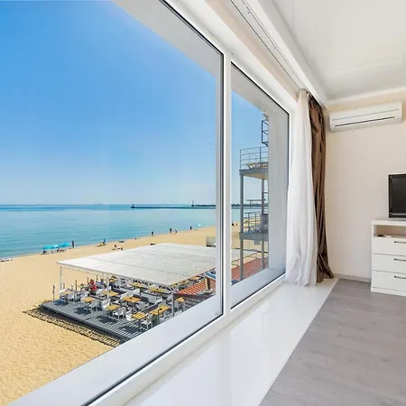 Relax House